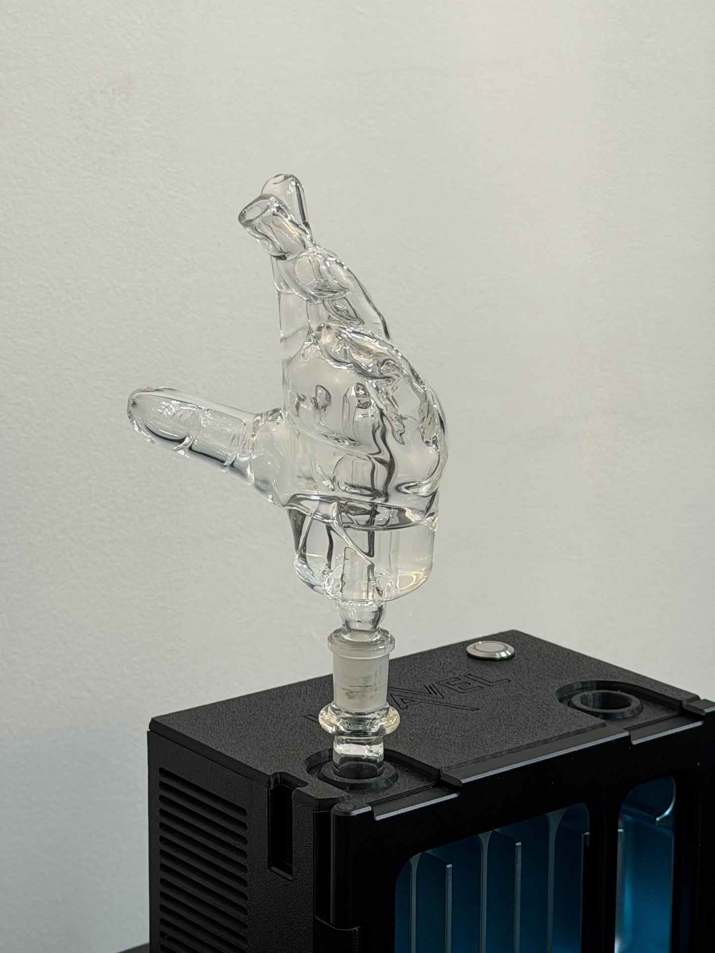 EKA GLASS HAND WATER TOP