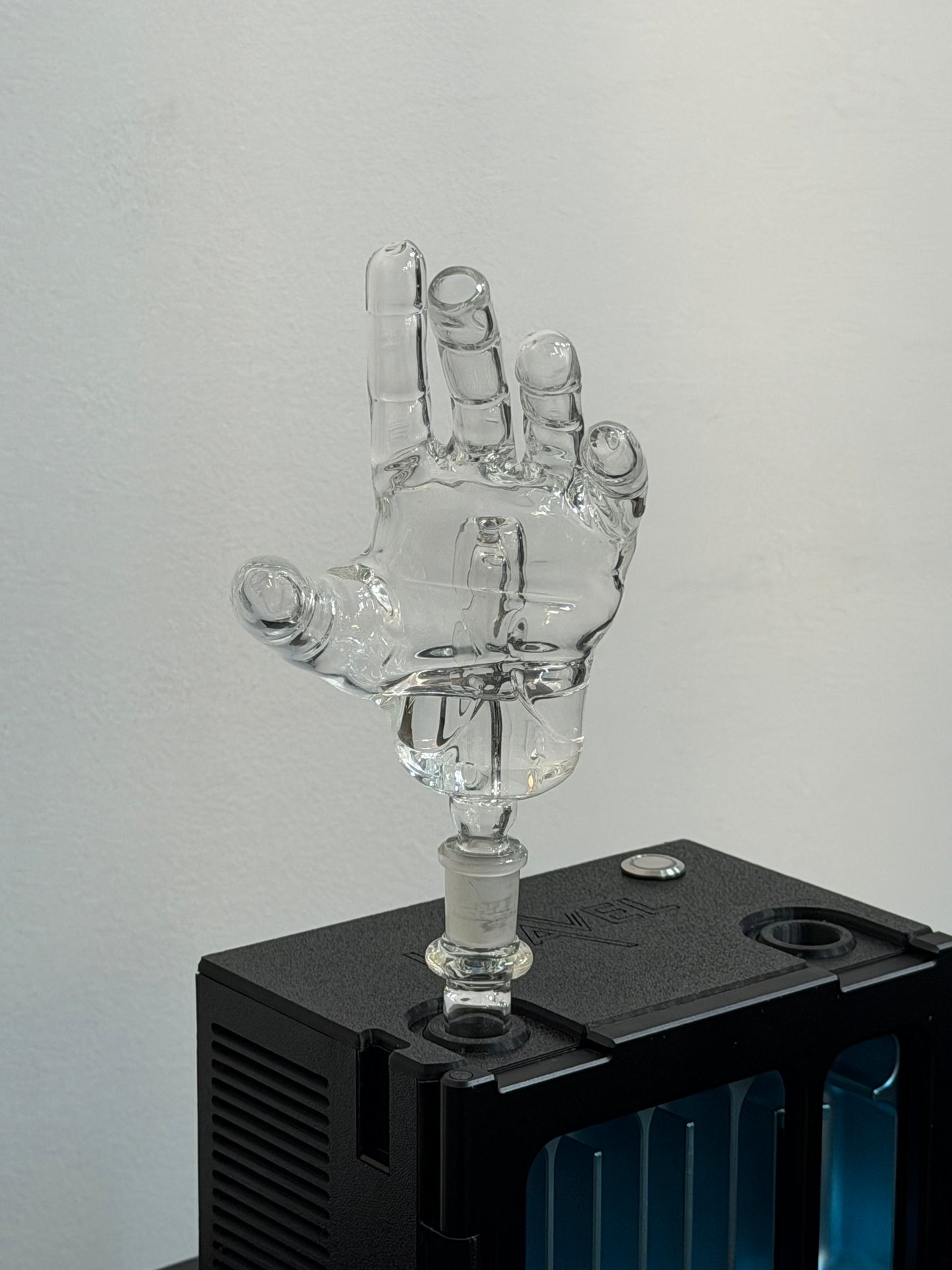 EKA GLASS HAND WATER TOP